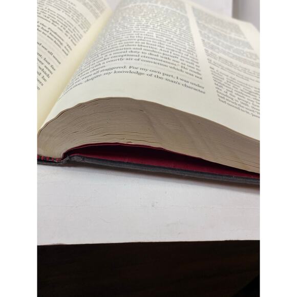 The New Annotated Dracula by Bram Stoker - Picture 6 of 8